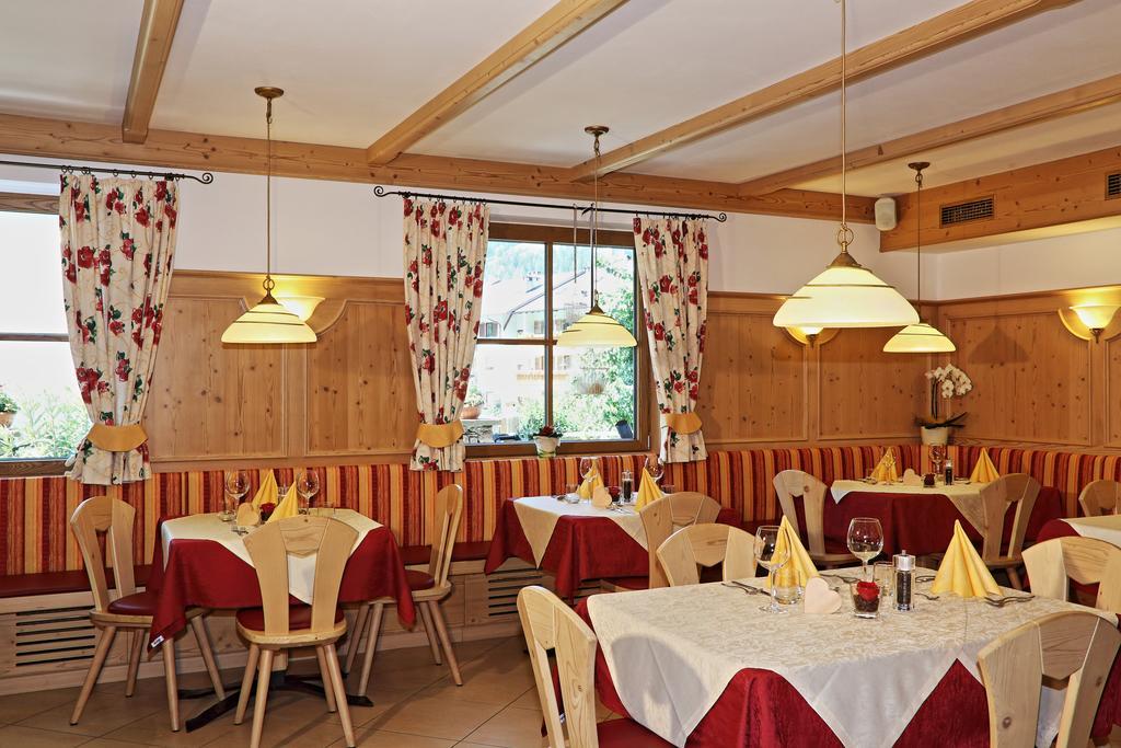 Hotel Residence Olympia Sarentino Esterno foto